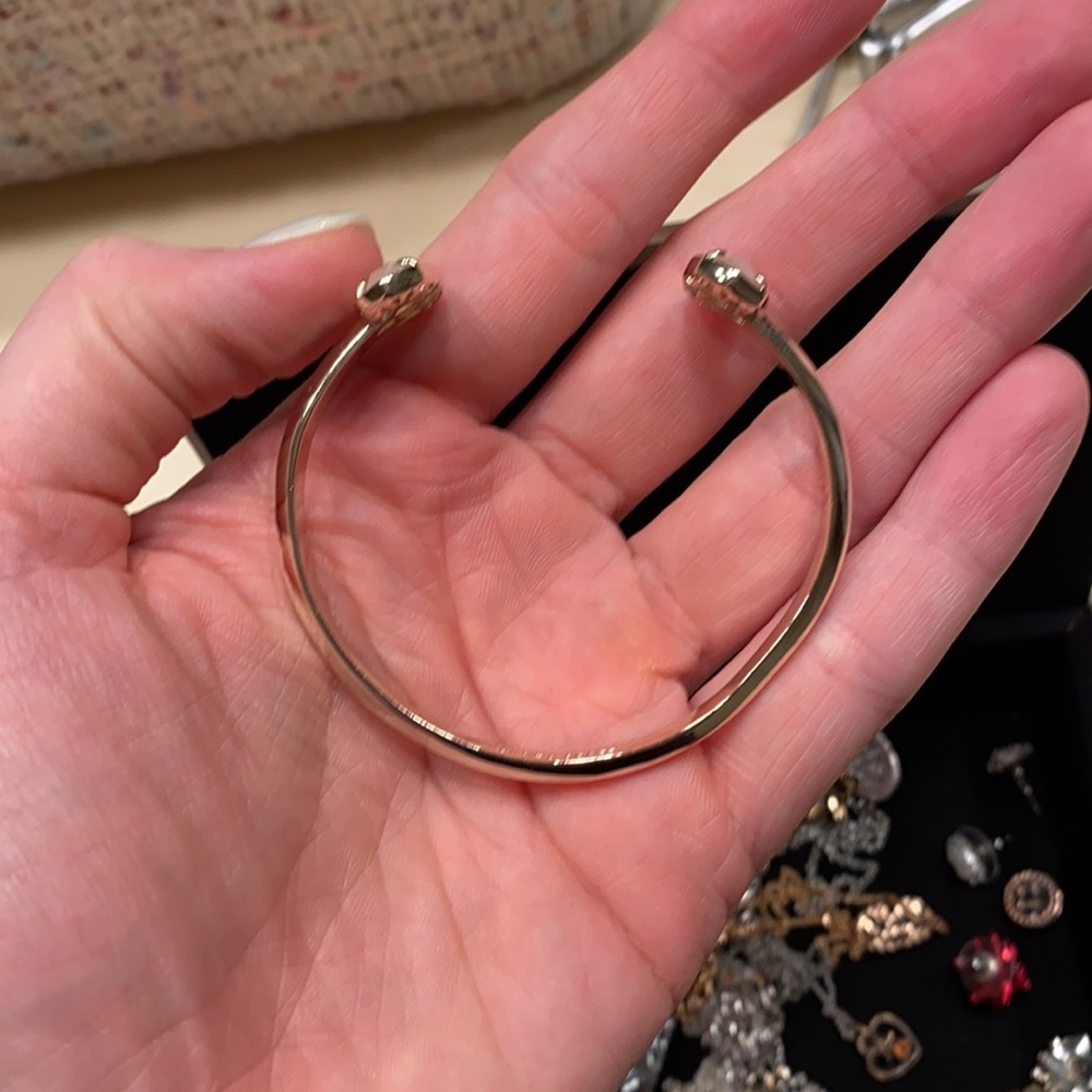Adjustable bracelet - Picture 2 of 3